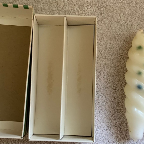 Colonial Candle Company Company, Inc., of Cape Cod Stout Twist 6” - Picture 4 of 4